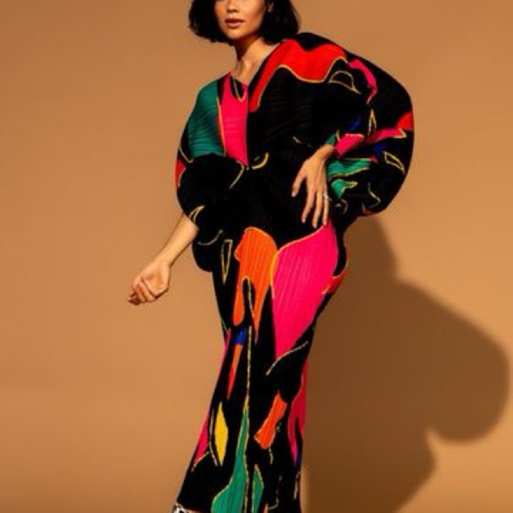 Dressed in LALA Women of the Hour Midi Dress - Picture 2 of 10